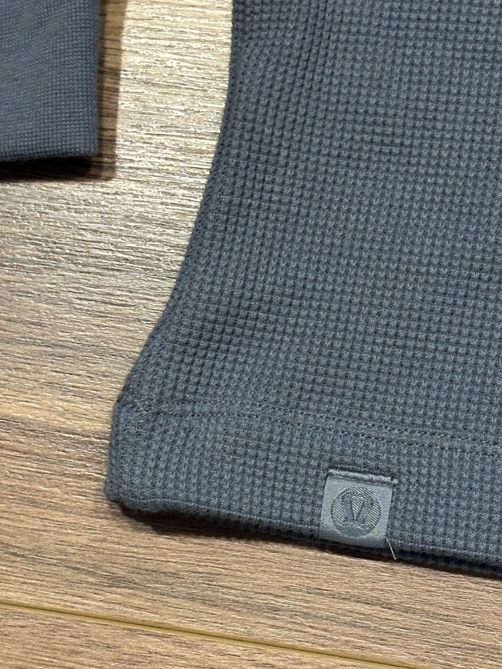 Lululemon Cotton-Blend Waffle Knit Long-Sleeve Shirt in Gray Size XXL - Picture 9 of 10